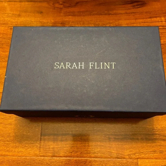 Sarah Flint Black Flats with Gold Detailing - Picture 4 of 9